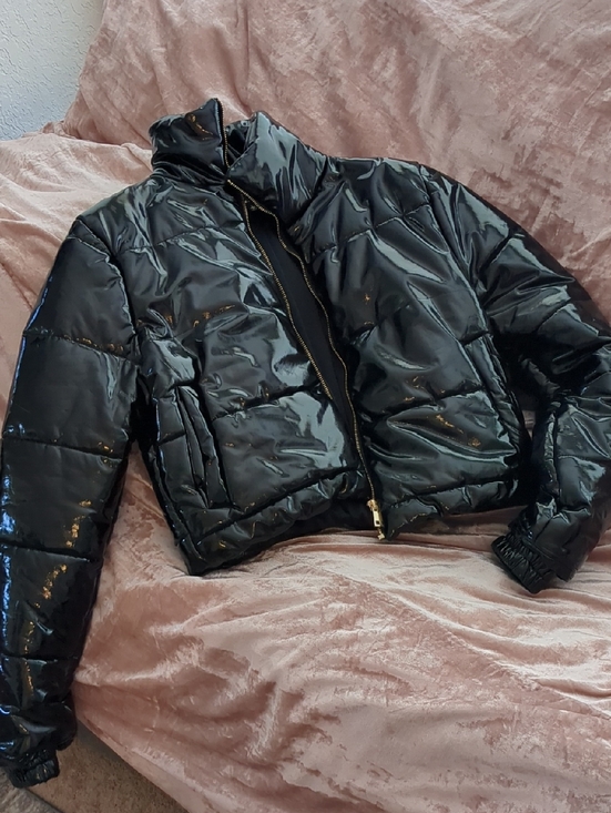 Kaylee Kollection Jackets & Blazers - Cropped Black Glossy Puffer Jacket with High Collar